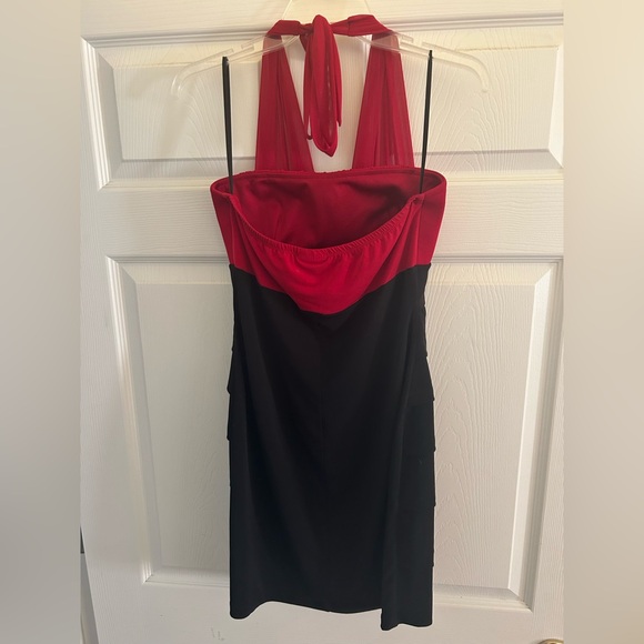 Red and black halter dress, short, size large - Picture 2 of 3